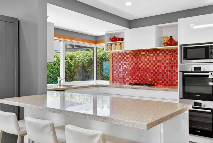 135 Thompson Road Bluff Hill_8