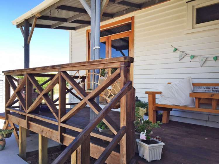2 Torquay Street Kaitangata_17