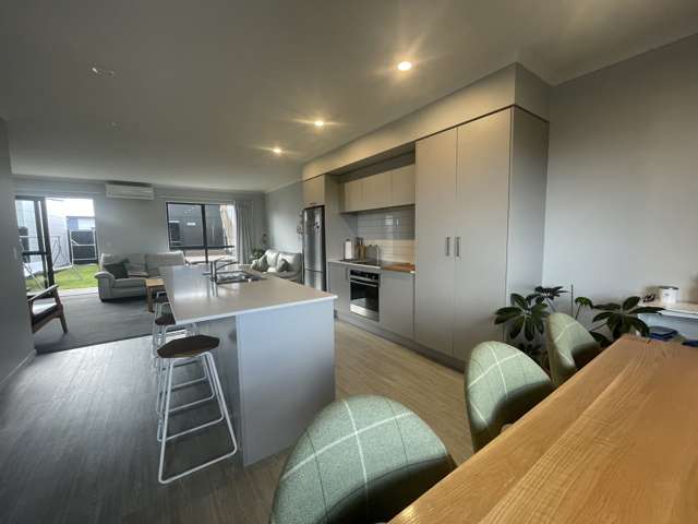 30 Tippet Crescent Wigram_4