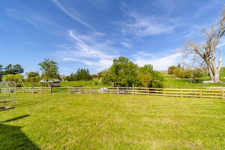 86 Tod Road Otane_24