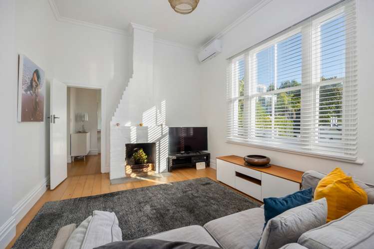 34 Lawrence Street 1685_2