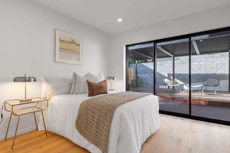 1/403 Beach Road Mairangi Bay_13