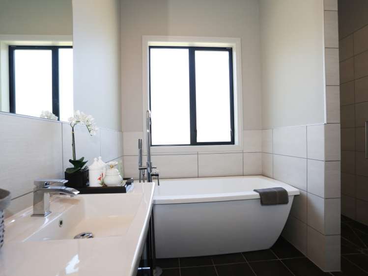 8 Outlook Terrace Taradale_10