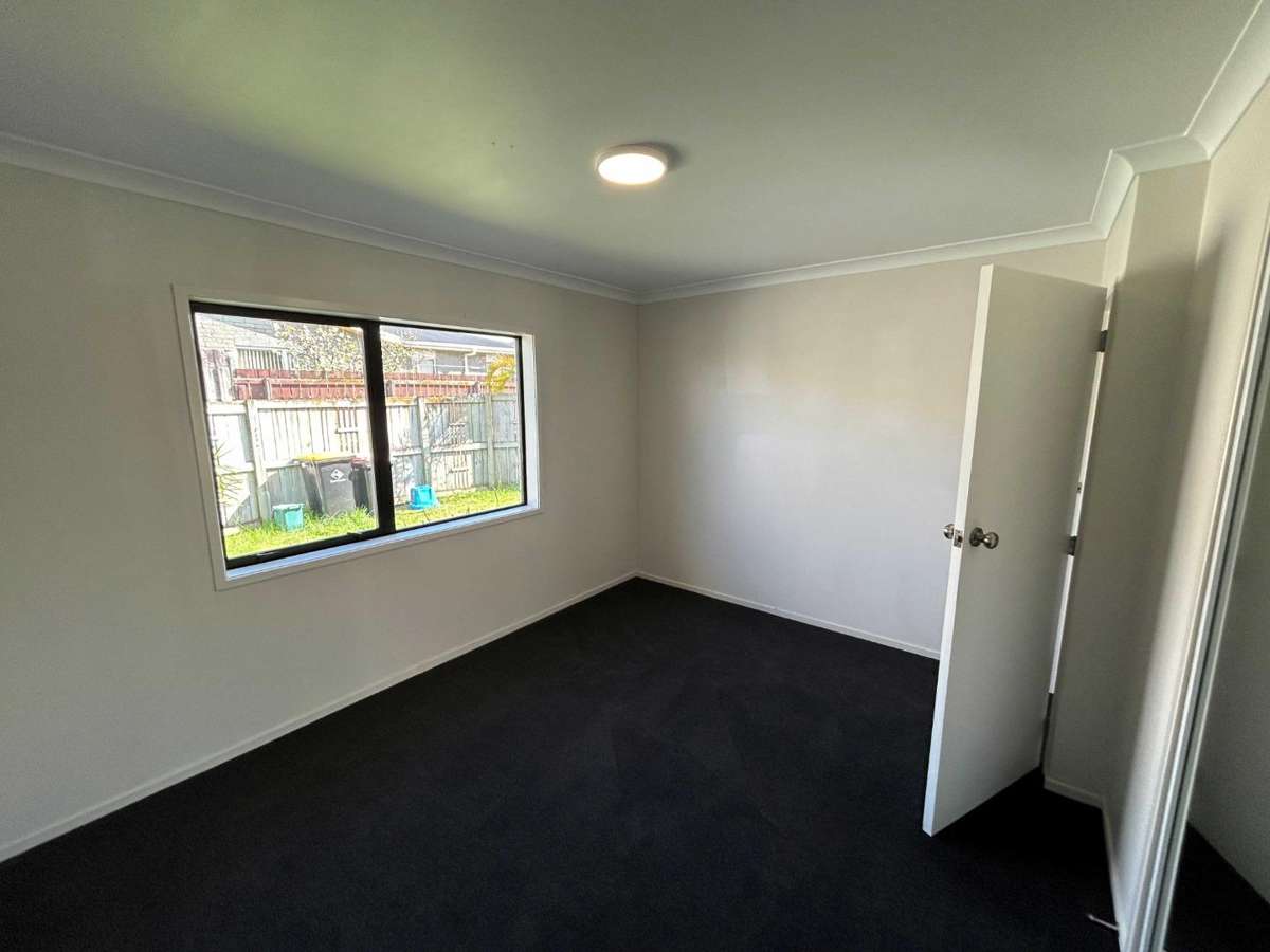 Two Bedroom + Office 5