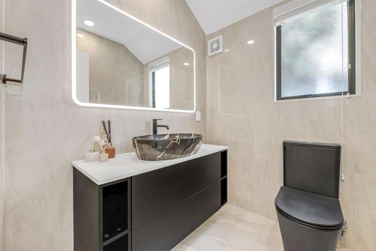 19 Franshell Crescent East Tamaki_24