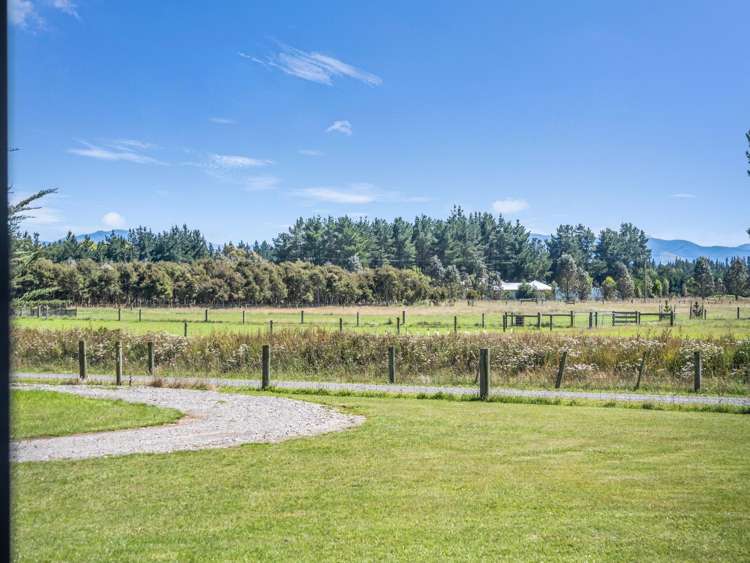 5 Eastwick Lane Eyrewell_33