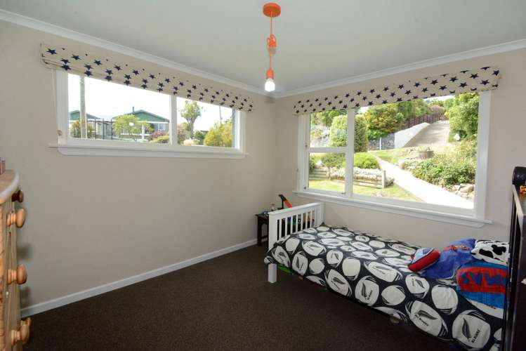 29 Bayne Terrace Macandrew Bay_12