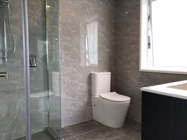 34 Koropa Road Flat Bush_7