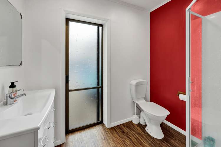 8 George Street Hawera_11