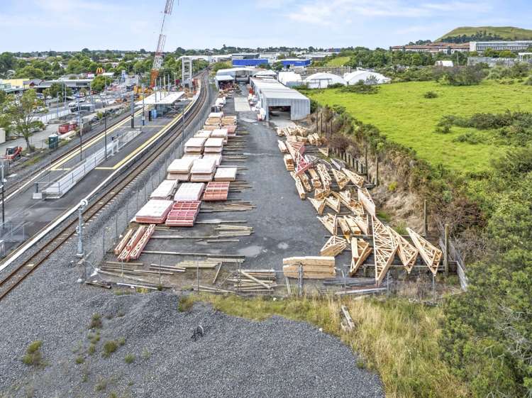 88 Merton Road St Johns_6