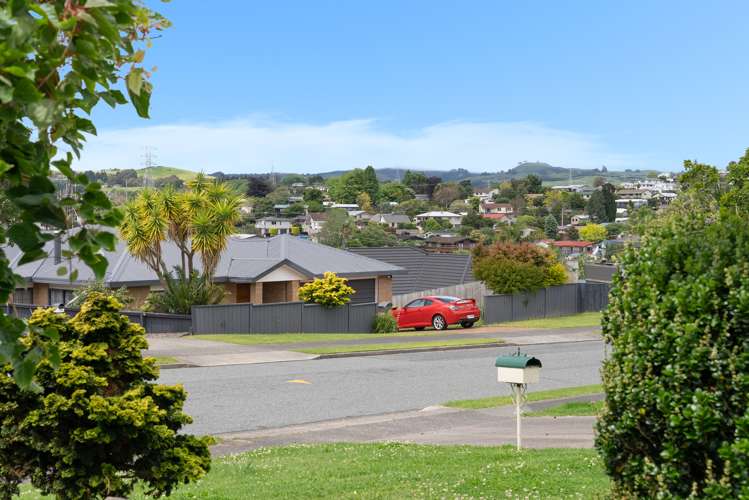 72 Sapphire Drive Hairini_13