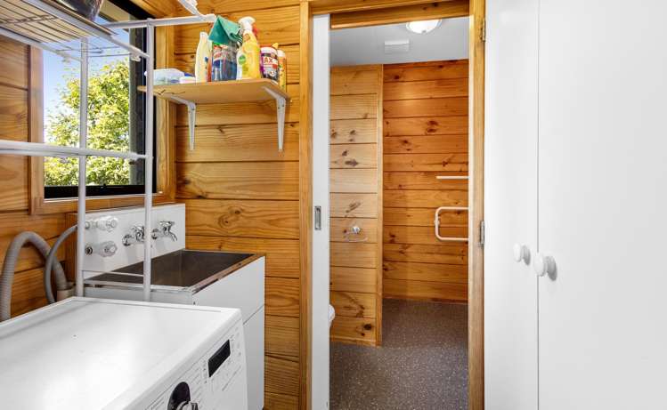 9 Cliff Street Moncks Bay_10