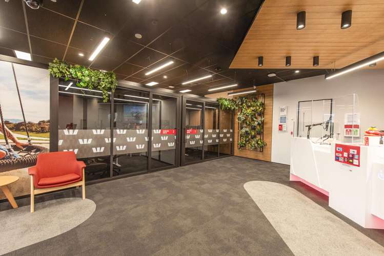 279 Oxford Street Levin_1