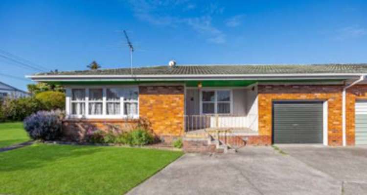 1/4 Russell Road_0