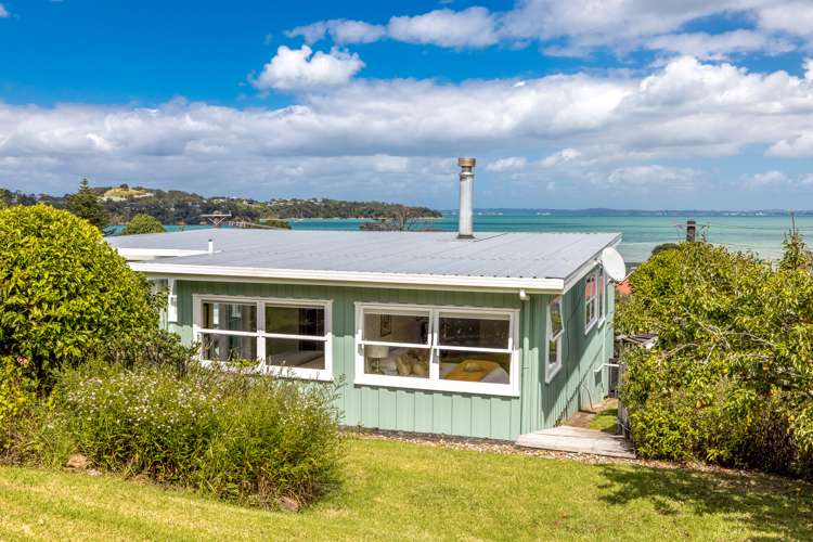 9 Hamilton Road Surfdale_6