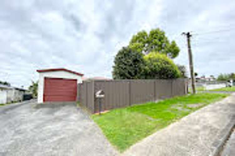 27 Sylvan Crescent Te Atatu South_10