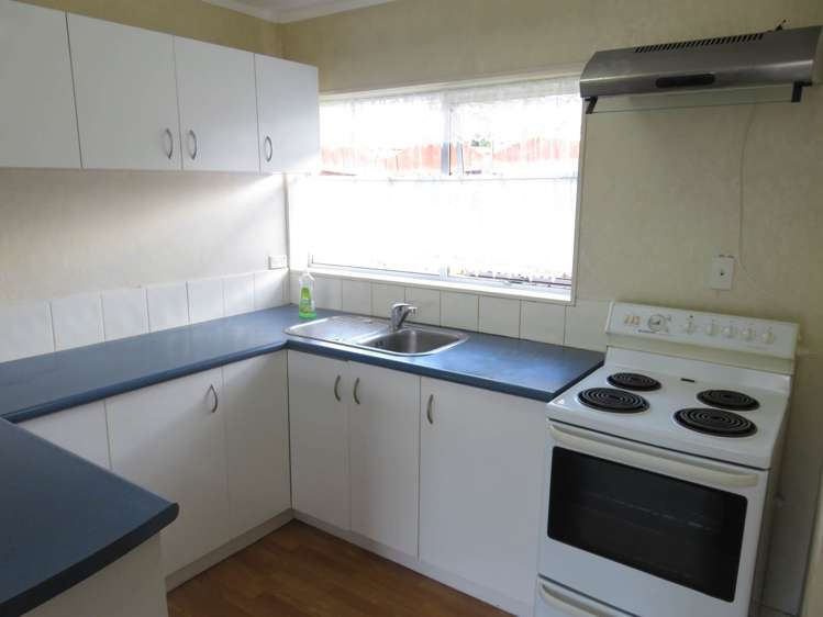 39b Sikkim Crescent Clover Park_2