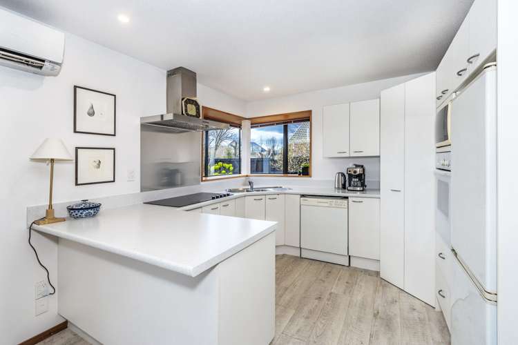 6 Hemingford Place Halswell_1