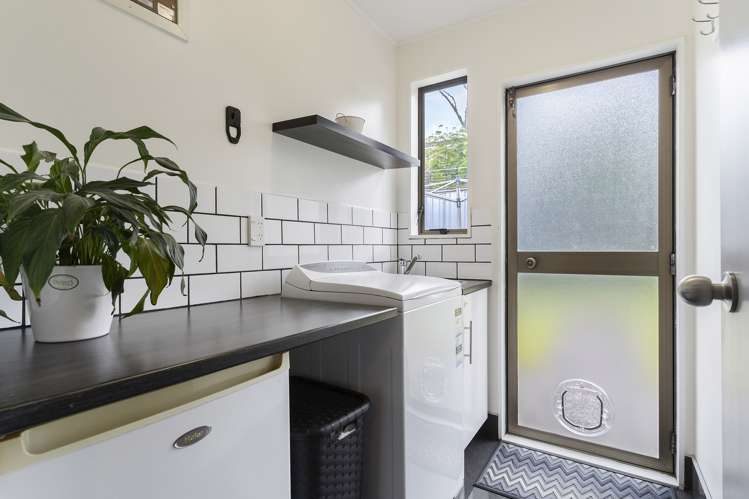 1/29 Lambrown Drive Totara Vale_11