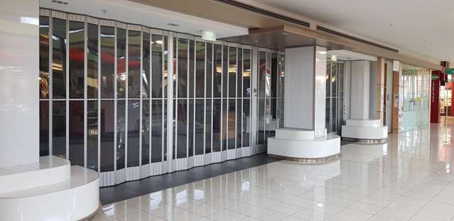 Top Shops on First Floor in The Mall