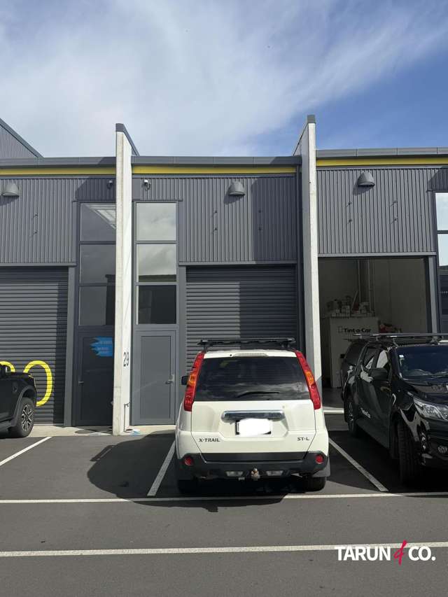 Modern 47sqm Industrial Unit - Westgate