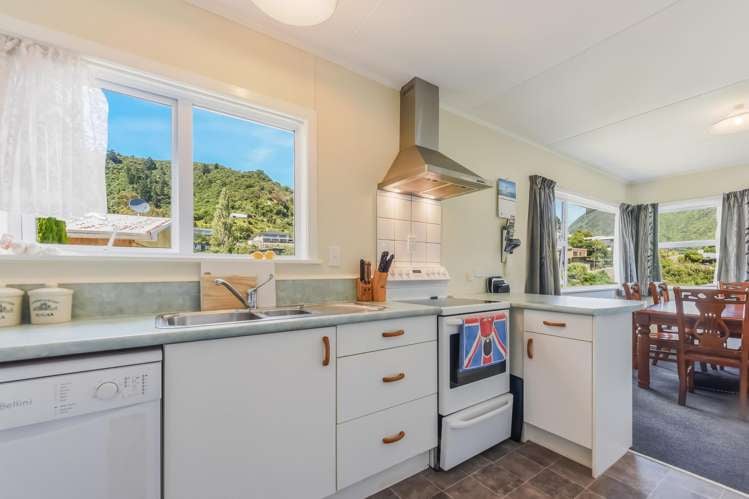 10 Seaview Crescent Picton_3