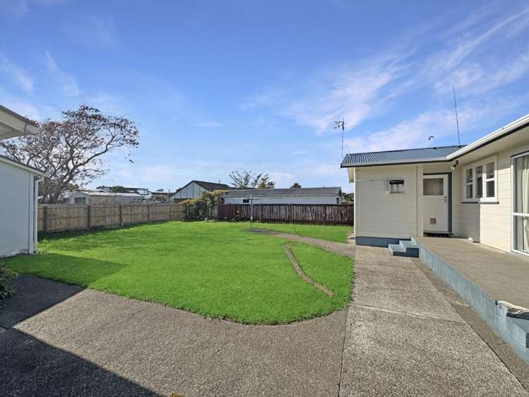 8 Mark Perreau Place 1206_11