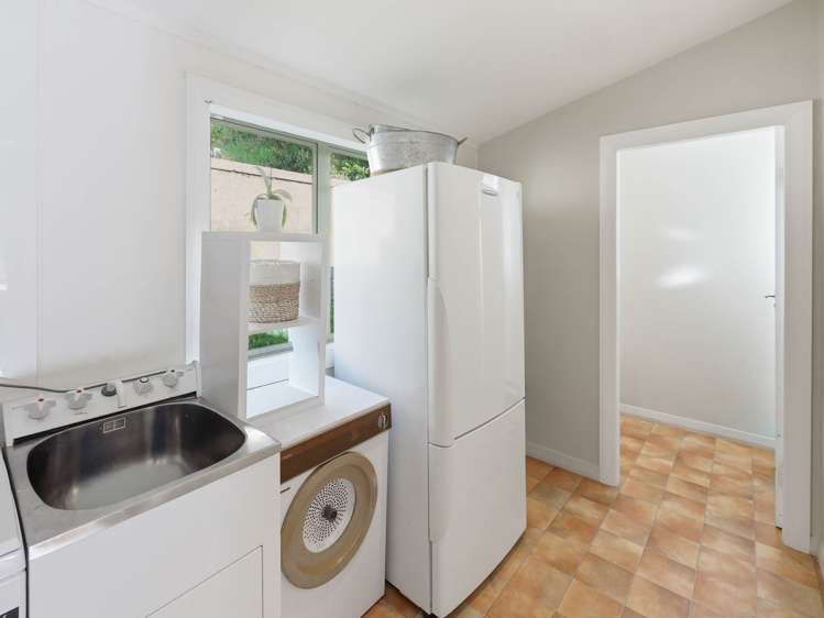 24 School Road Paihia_11