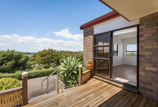 2 Denby Close Athenree_1