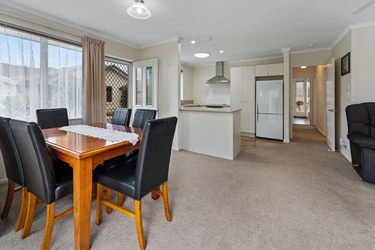 4 Ivy Crescent Richmond_9