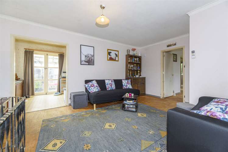 31 Cobham Crescent Kelston_18