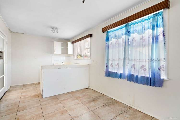 104 Fisher Crescent Otara_4