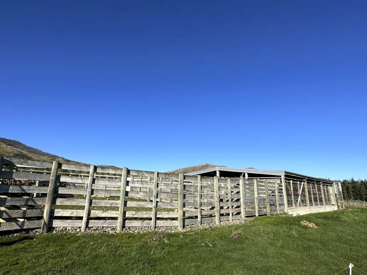 142 East Dome Station Road Lumsden Surrounds_7