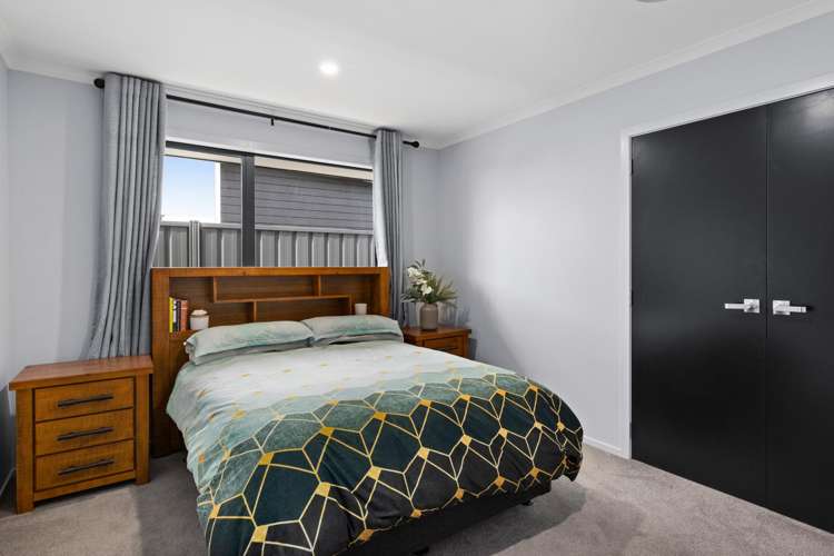 29 Hikawera Drive Frimley_22