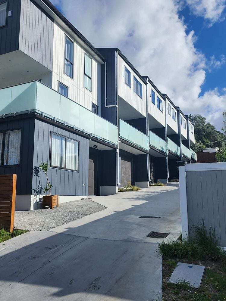 22F Totaravale Drive_0