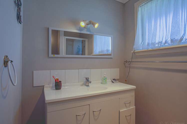 22 Maddren Street Winchester_16