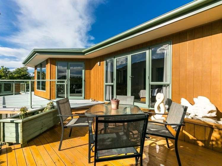 754 Queen Charlotte Drive Havelock_12