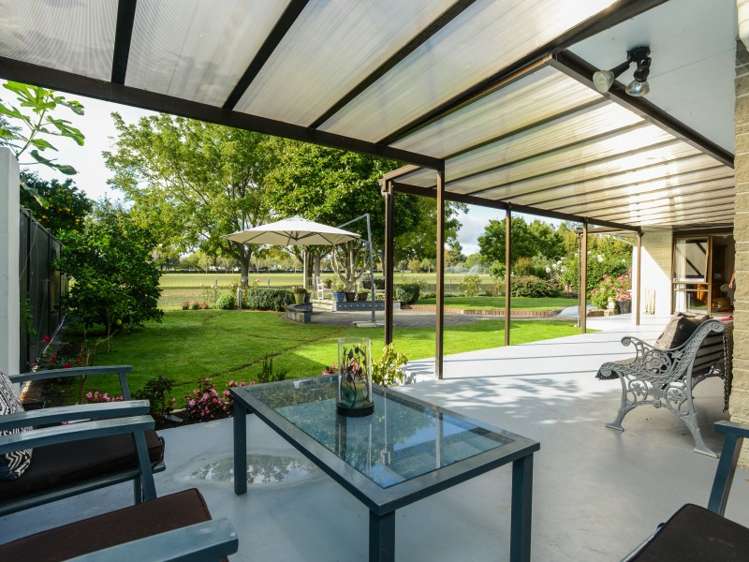 404 Hart Drive Frimley_13