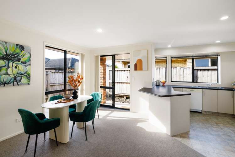 6 Willscarlet Lane Hamilton East_6