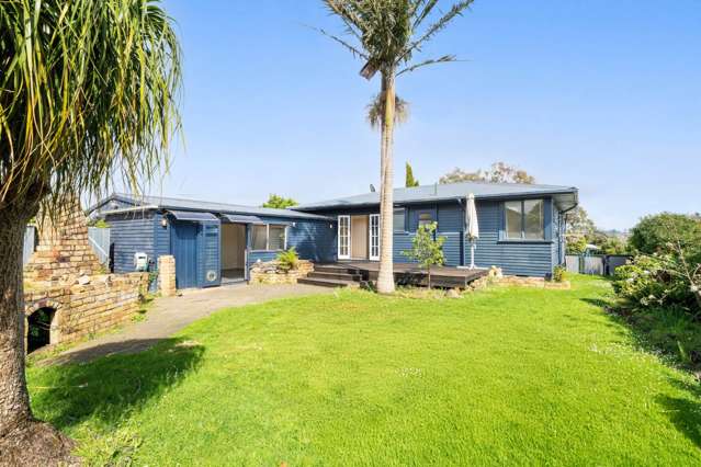 Family Home in a Sought-After Mt Wellington Lo...