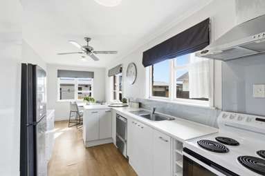 11 Haslam Crescent_4