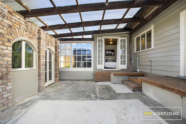 41 Eastglen Road Glen Eden_11