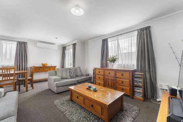 1/55 Redcrest Avenue Red Hill_3