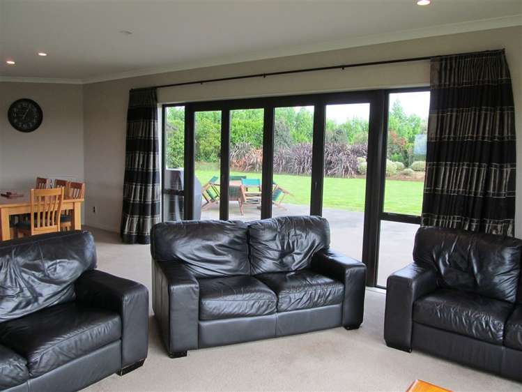 1018b Camerons Line Feilding_8