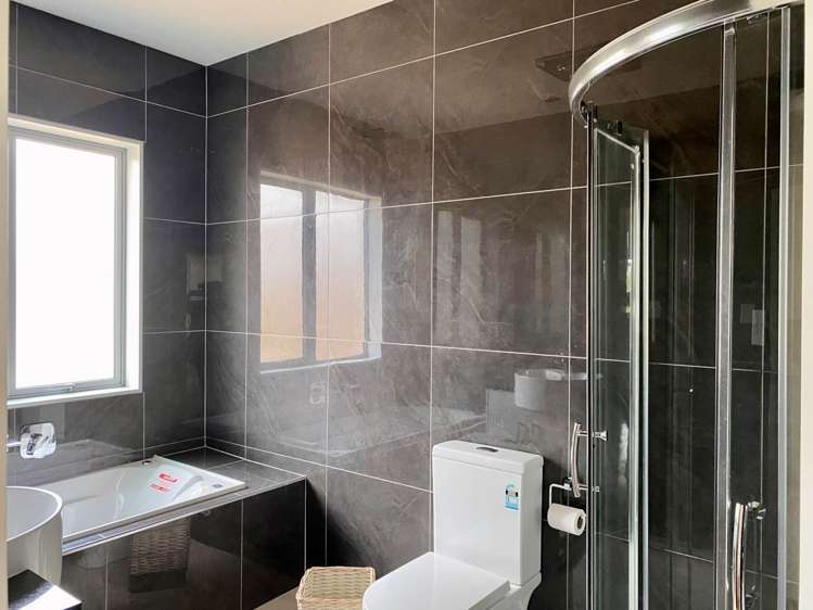 767 Runciman Road Runciman_3