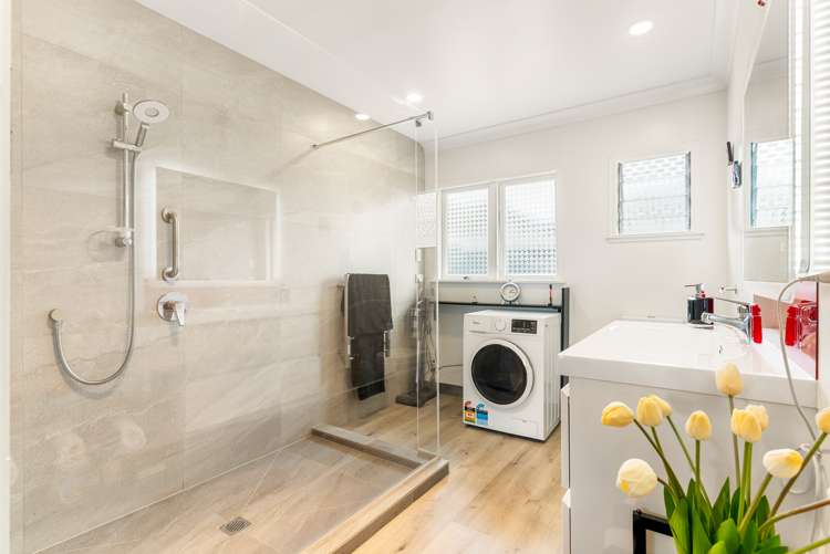 2/14b Penney Avenue Mount Roskill_10