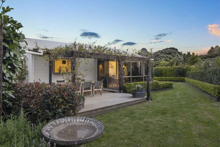 2 Ridge Road Oneroa_12