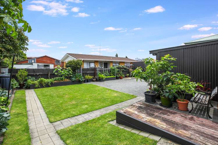 613 & 613B Rolleston Street Thames-coromandel_15