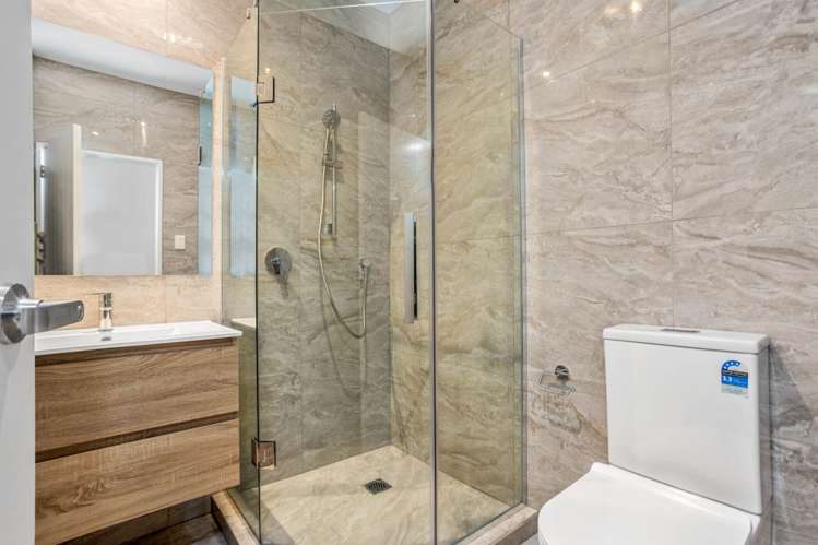 39 Morus Road Massey_10