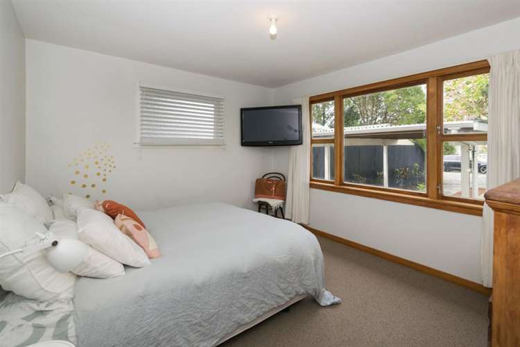 8 Edinburgh Crescent Redwoodtown_12